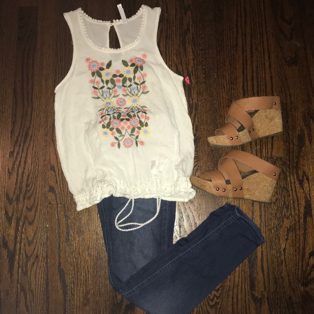 NWOT • Embroidered Drawstring Hem Top